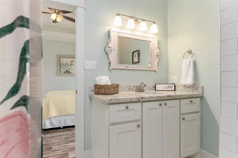 977 Clara Street Crystal Beach, TX 77650