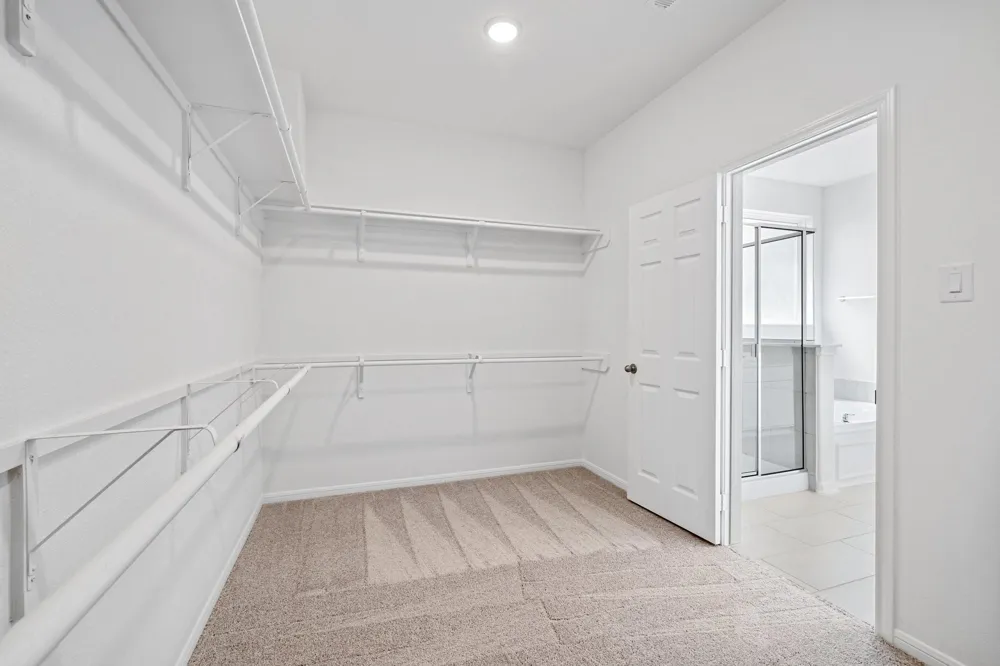 7714 Jade Crest Drive Angleton, TX 77515
