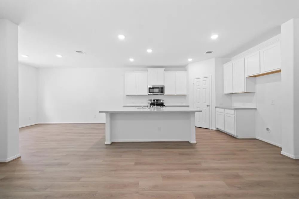 7714 Jade Crest Drive Angleton, TX 77515