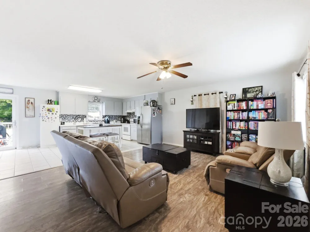 34295 Springdale Drive New London, NC 28127