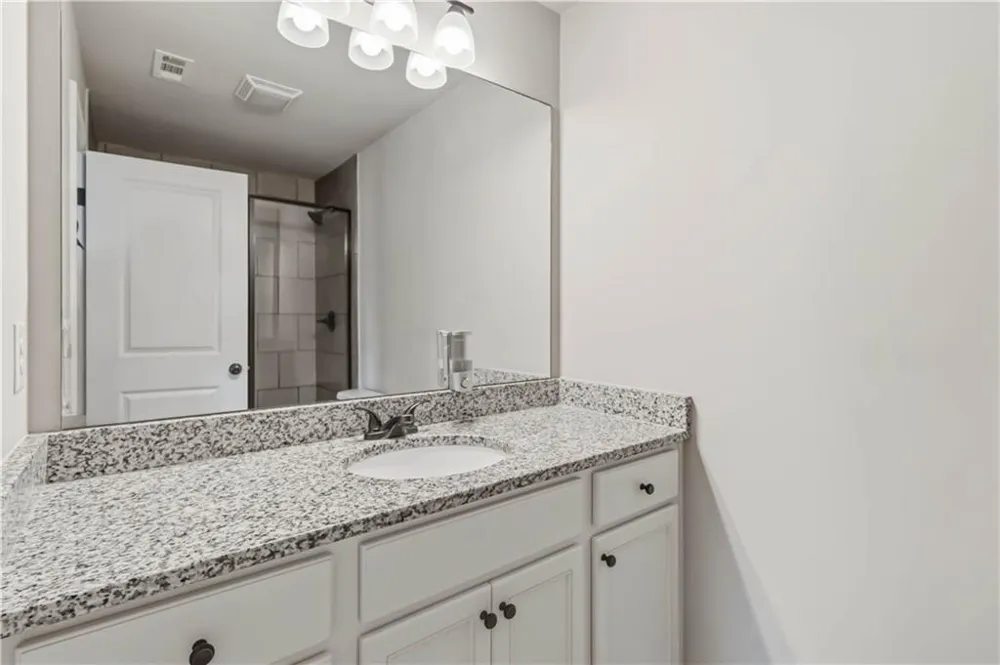3682 Acorn Drive #17 Oakwood, GA 30566