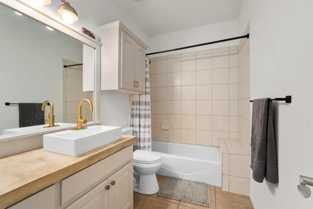 11201 West Cave Boulevard Dripping Springs, TX 78620