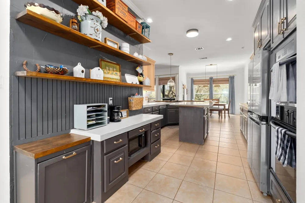 11201 West Cave Boulevard Dripping Springs, TX 78620