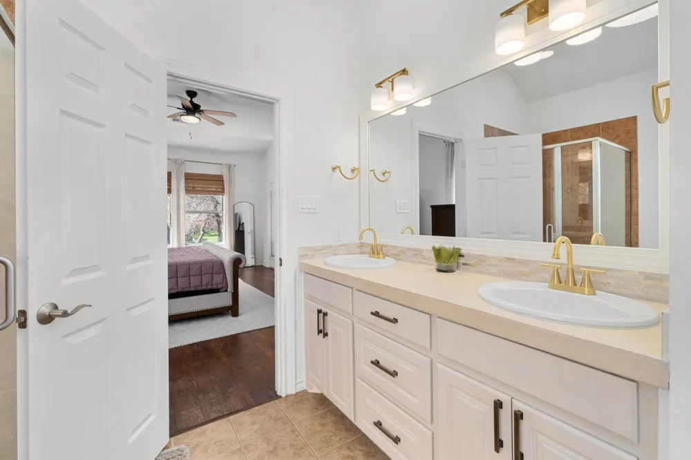 11201 West Cave Boulevard Dripping Springs, TX 78620