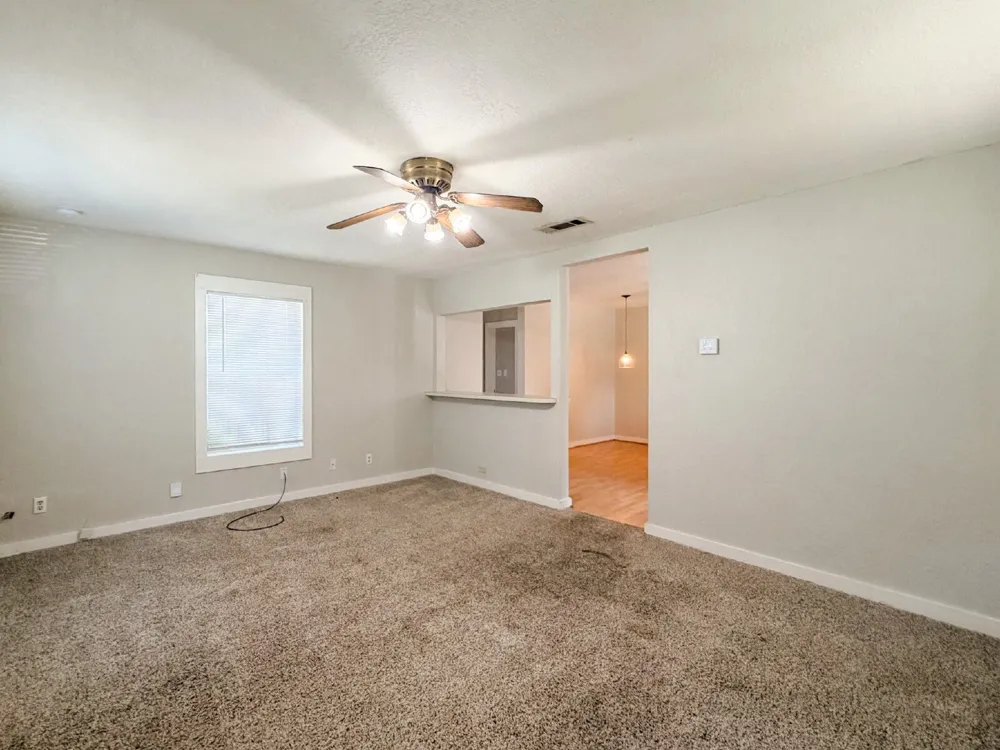 1705 Robinson Street Cleburne, TX 76031