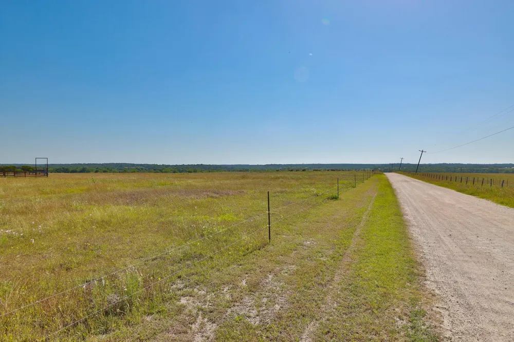 6 Cr 305 Road Navasota, TX 77868