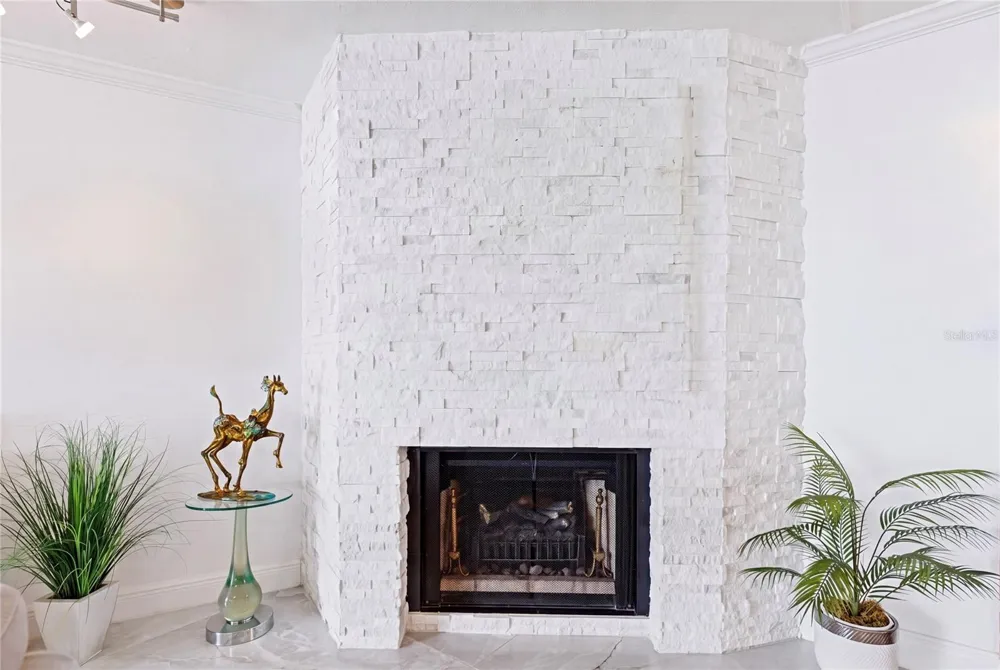 1660 GULF BOULEVARD #PH1 Clearwater Beach, FL 33767
