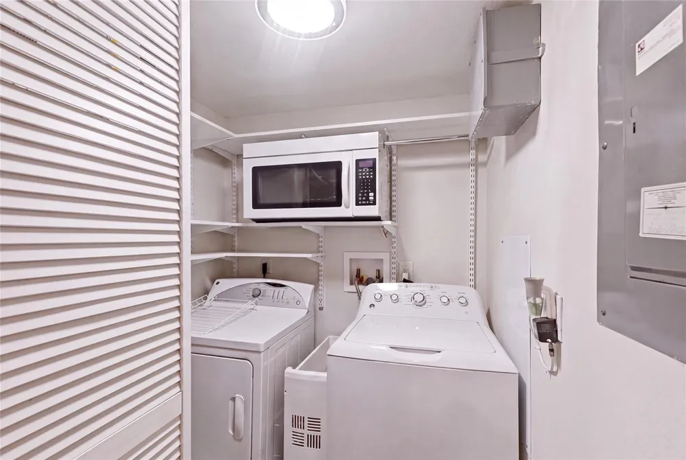 1660 GULF BOULEVARD #PH1 Clearwater Beach, FL 33767
