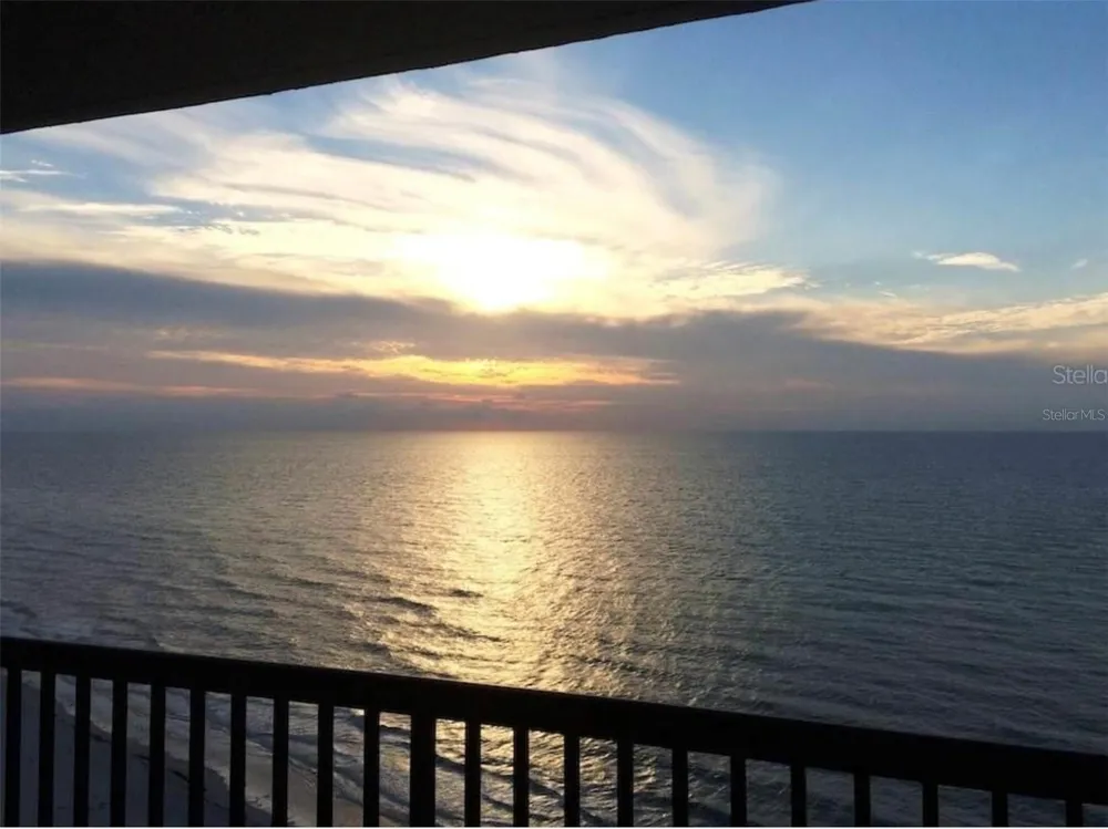1660 GULF BOULEVARD #PH1 Clearwater Beach, FL 33767