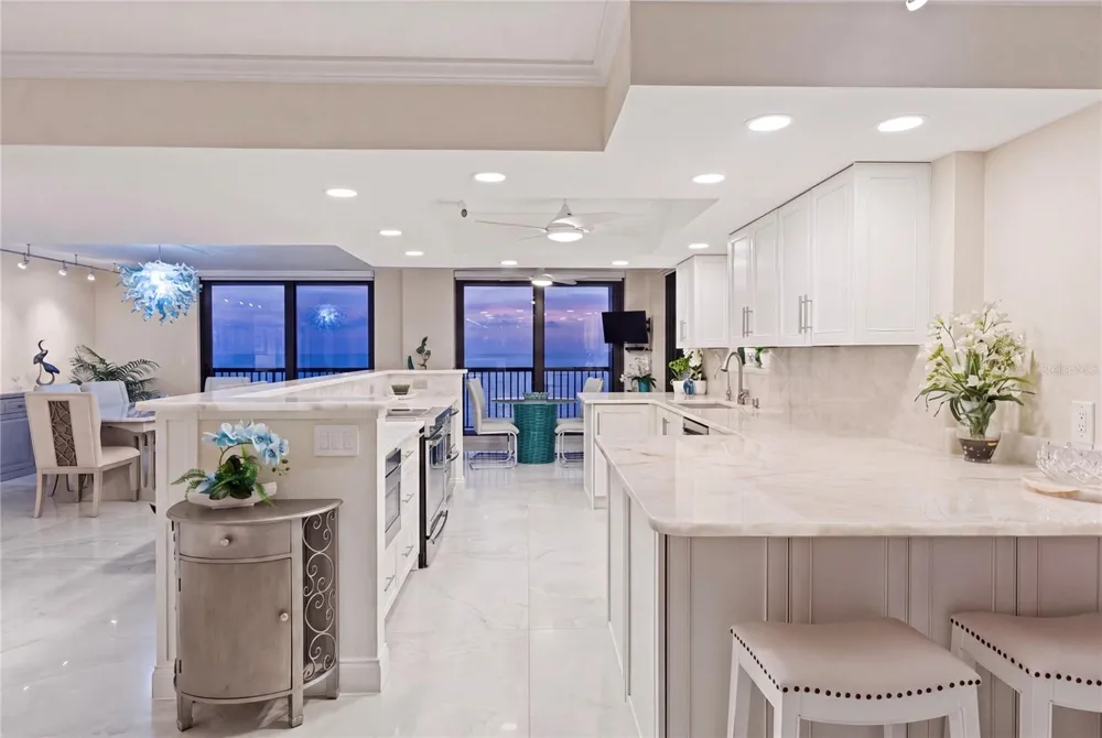 1660 GULF BOULEVARD #PH1 Clearwater Beach, FL 33767