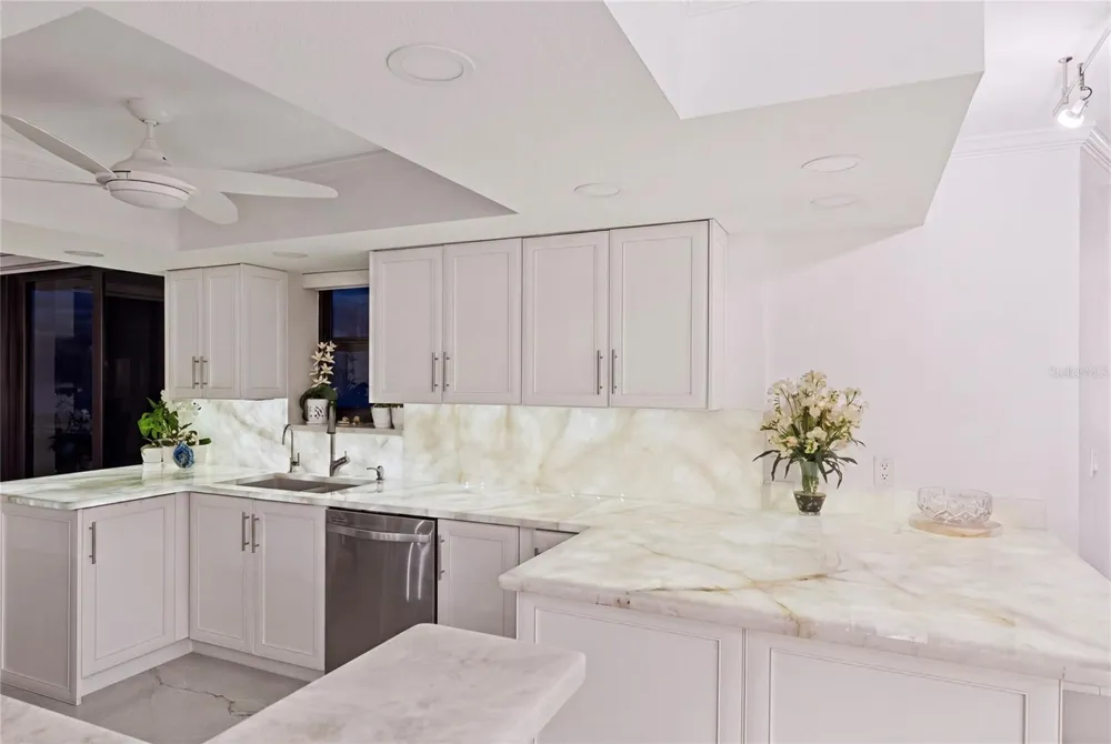 1660 GULF BOULEVARD #PH1 Clearwater Beach, FL 33767