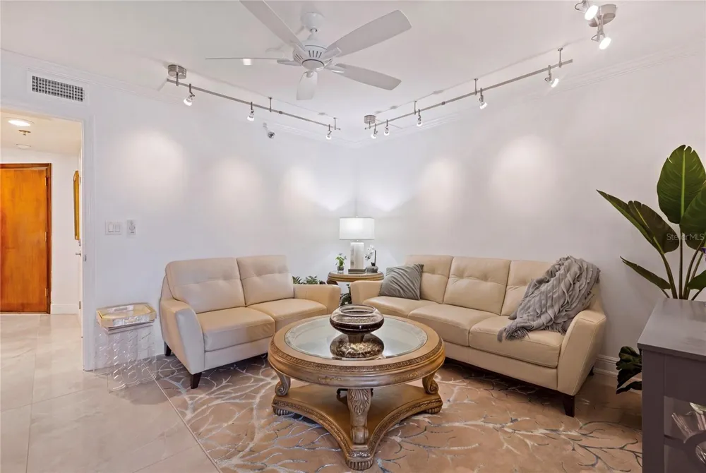 1660 GULF BOULEVARD #PH1 Clearwater Beach, FL 33767