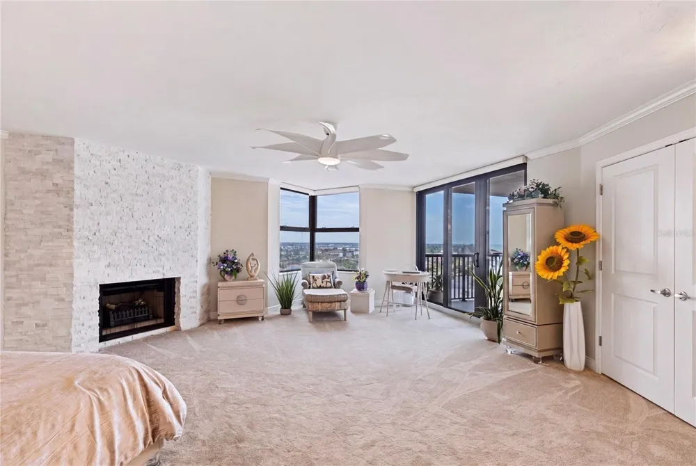 1660 GULF BOULEVARD #PH1 Clearwater Beach, FL 33767