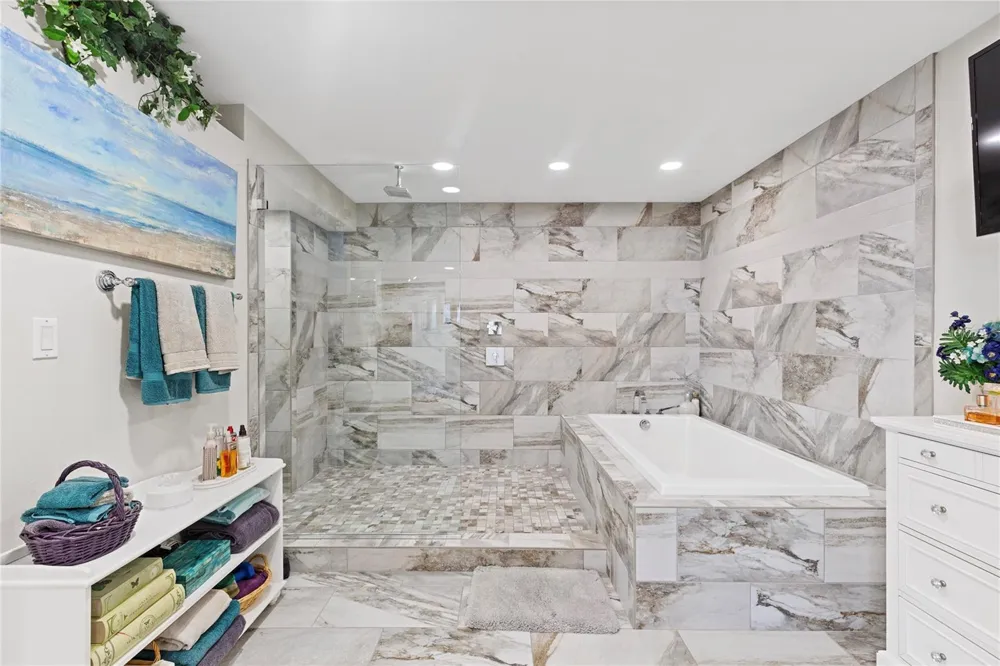 1660 GULF BOULEVARD #PH1 Clearwater Beach, FL 33767