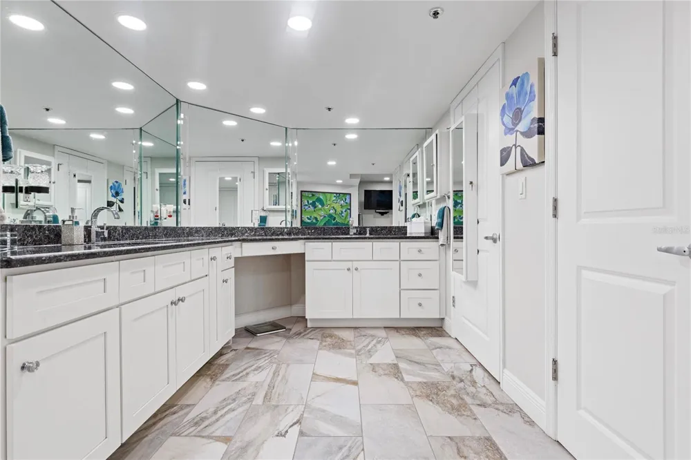 1660 GULF BOULEVARD #PH1 Clearwater Beach, FL 33767