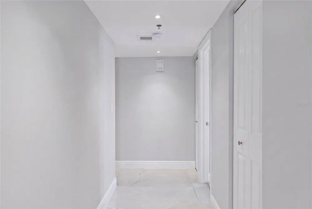 1660 GULF BOULEVARD #PH1 Clearwater Beach, FL 33767