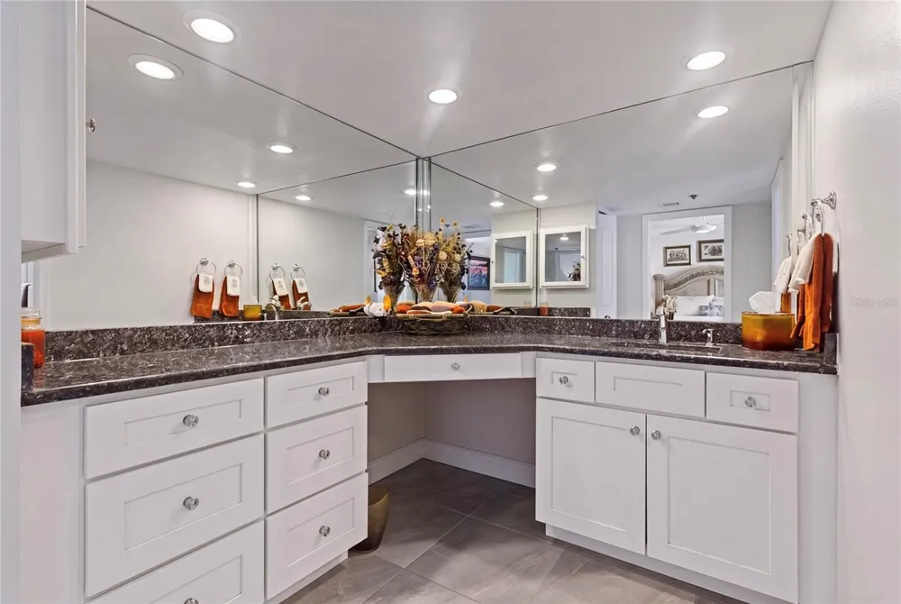 1660 GULF BOULEVARD #PH1 Clearwater Beach, FL 33767