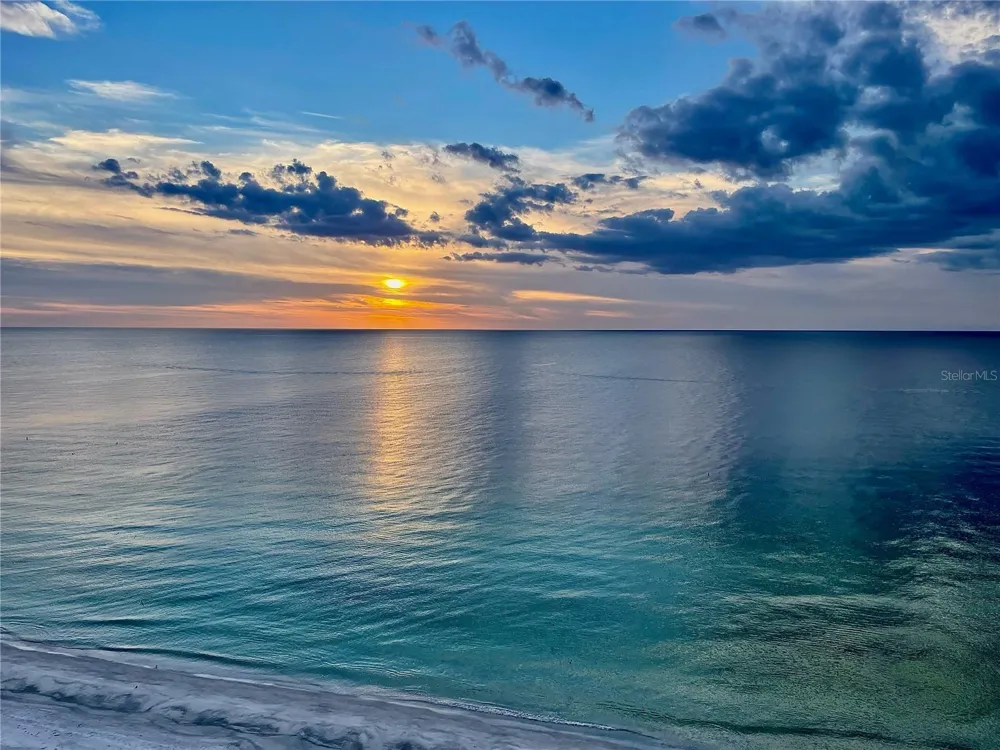 1660 GULF BOULEVARD #PH1 Clearwater Beach, FL 33767