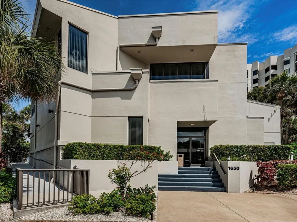 1660 GULF BOULEVARD #PH1 Clearwater Beach, FL 33767