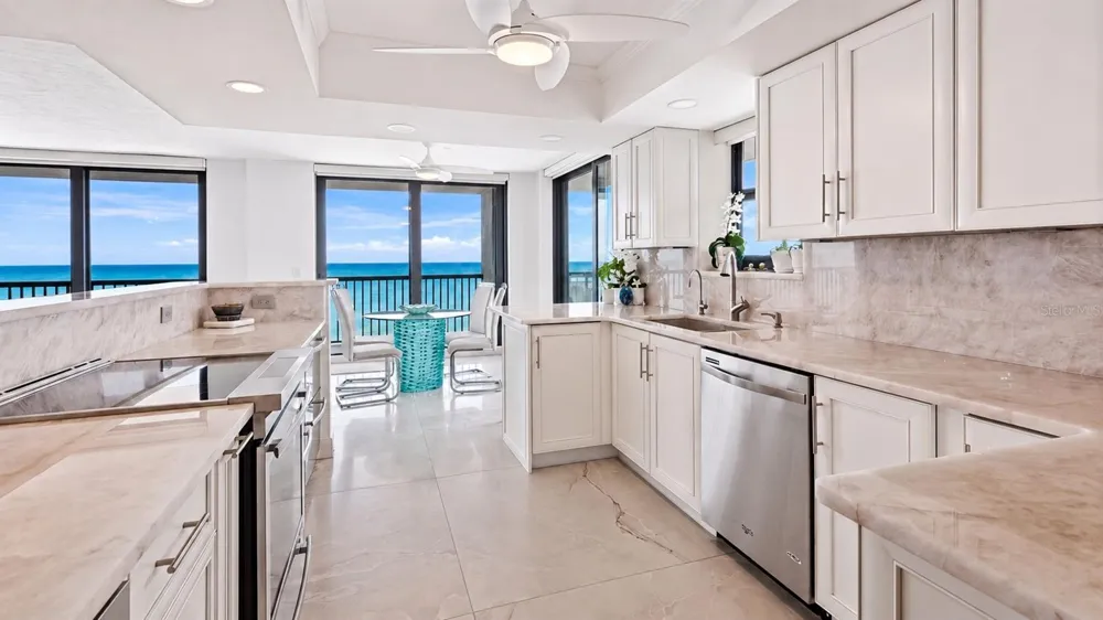 1660 GULF BOULEVARD #PH1 Clearwater Beach, FL 33767