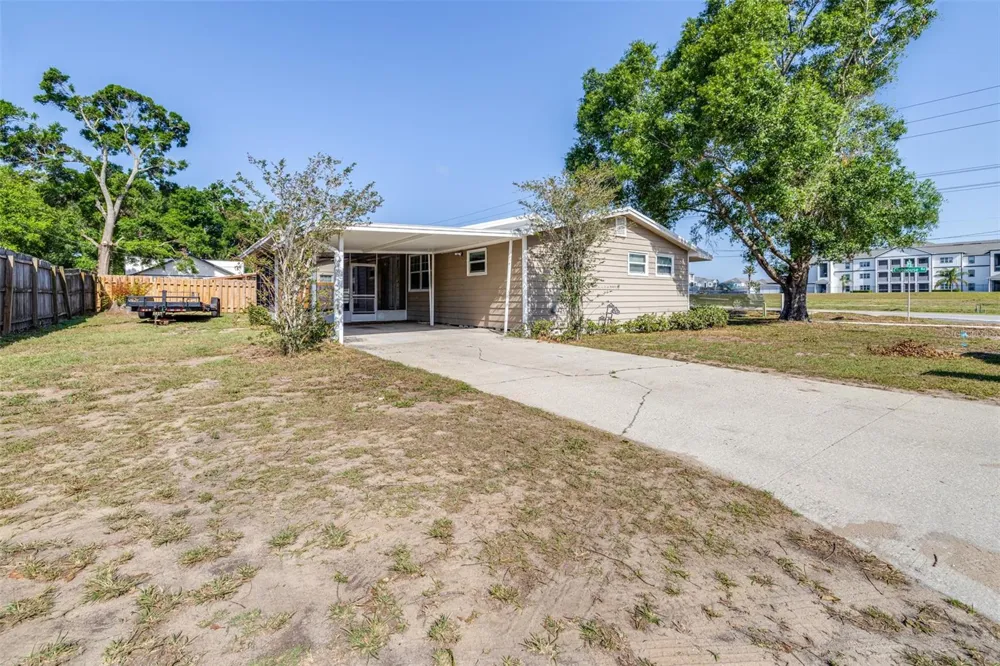 3935 CLUBHOUSE ROAD Highland City, FL 33846