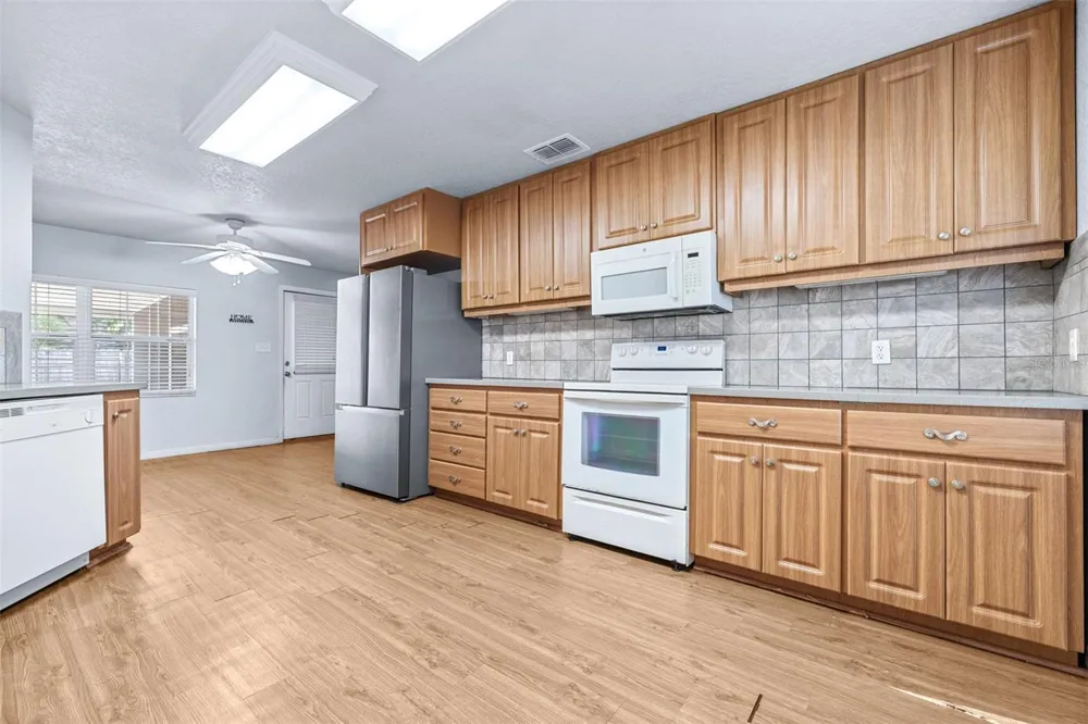 3935 CLUBHOUSE ROAD Highland City, FL 33846