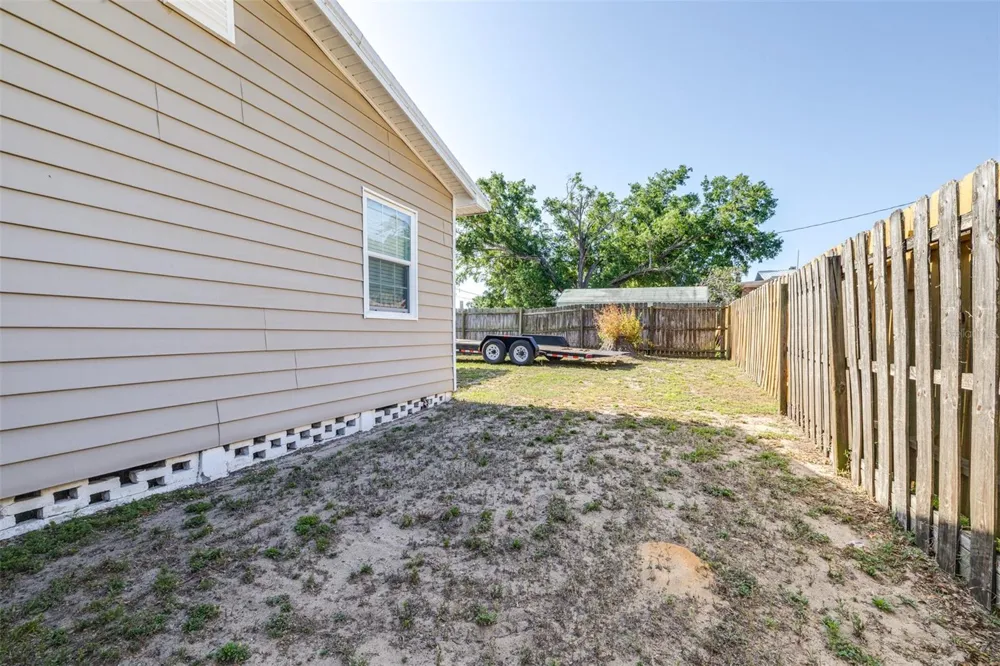 3935 CLUBHOUSE ROAD Highland City, FL 33846
