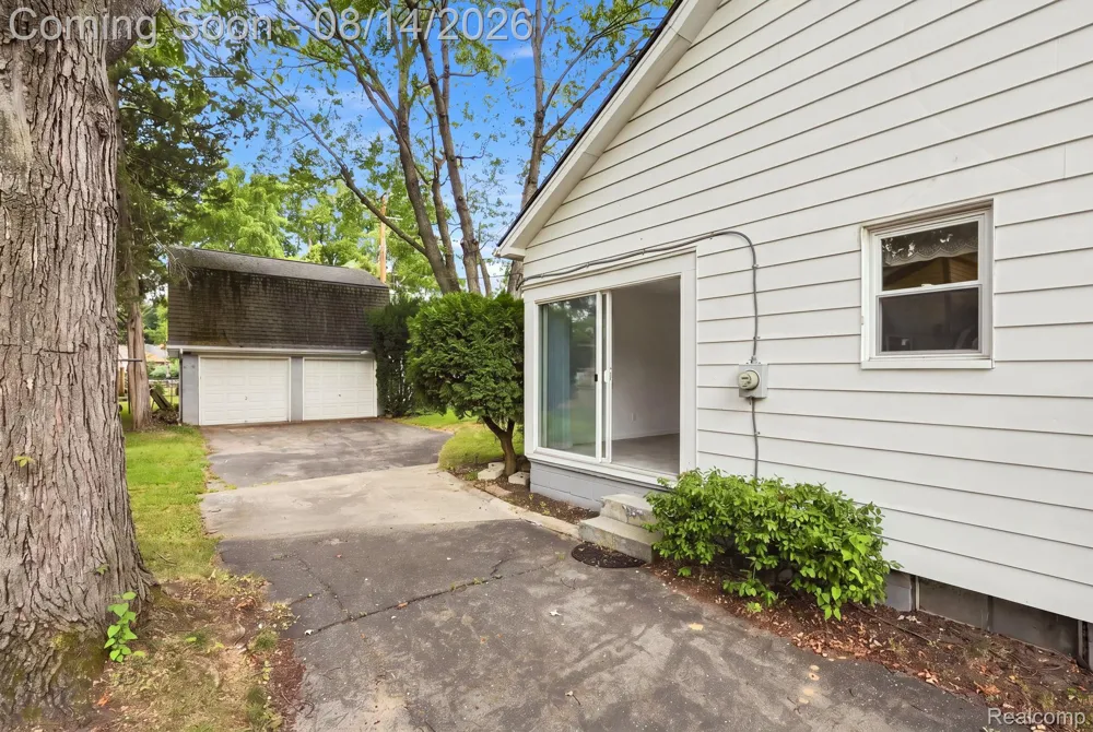 69655 Parker Street Richmond City, MI 48062