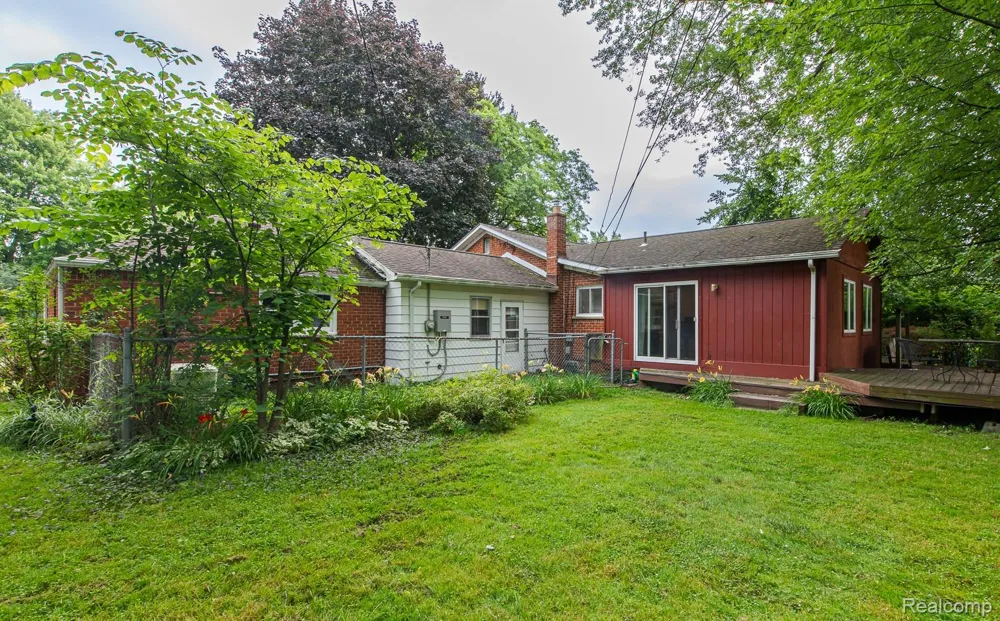 5511 Wright Drive Troy City, MI 48098