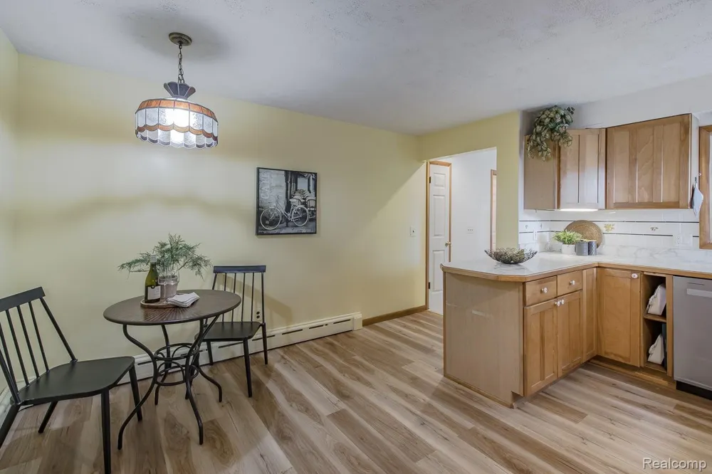5511 Wright Drive Troy City, MI 48098