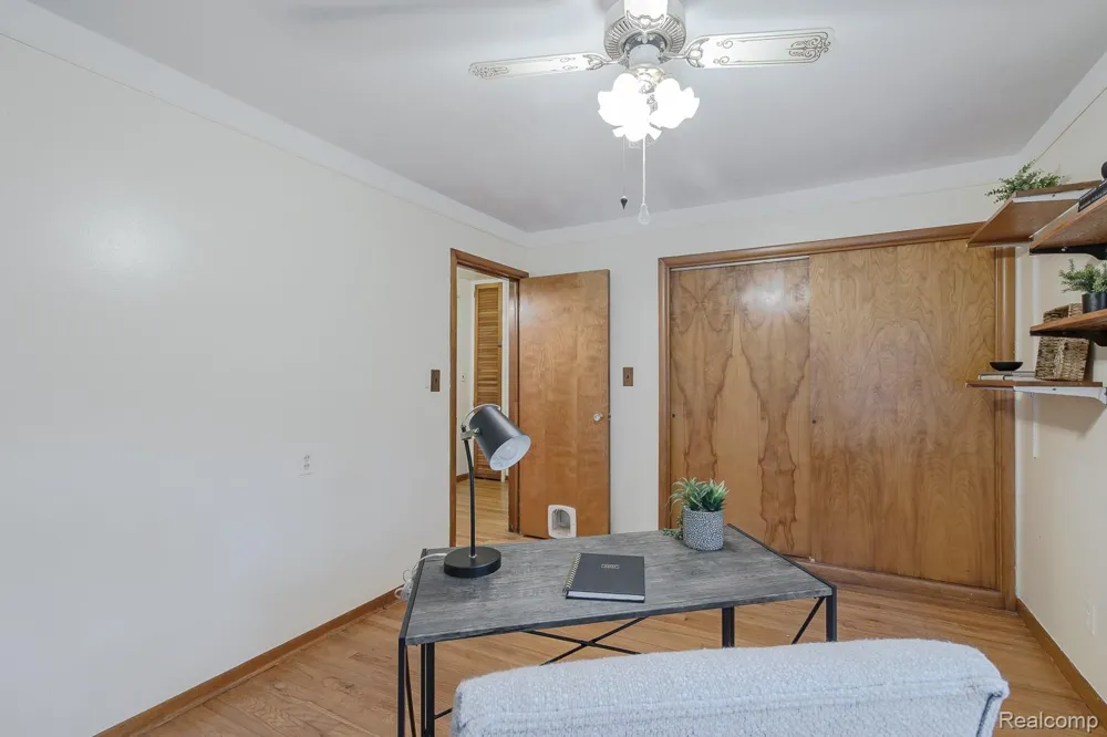 5511 Wright Drive Troy City, MI 48098