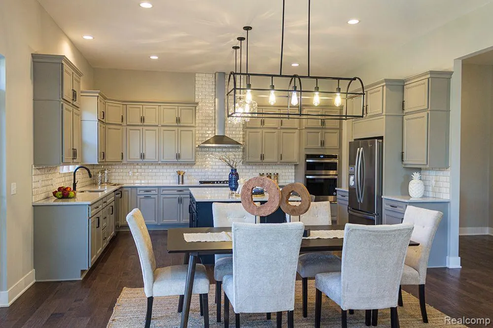 14009 Regatta Bay Drive Shelby Charter Township, MI 48315