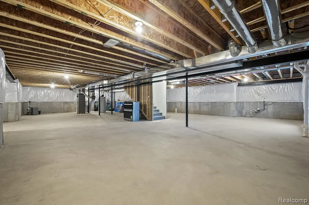 14009 Regatta Bay Drive Shelby Charter Township, MI 48315