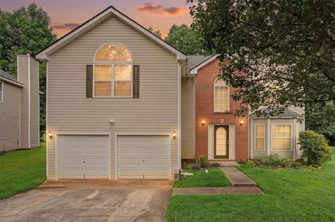 1025 Balsam Wood Trail