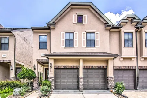3023 Royal Oaks Grove