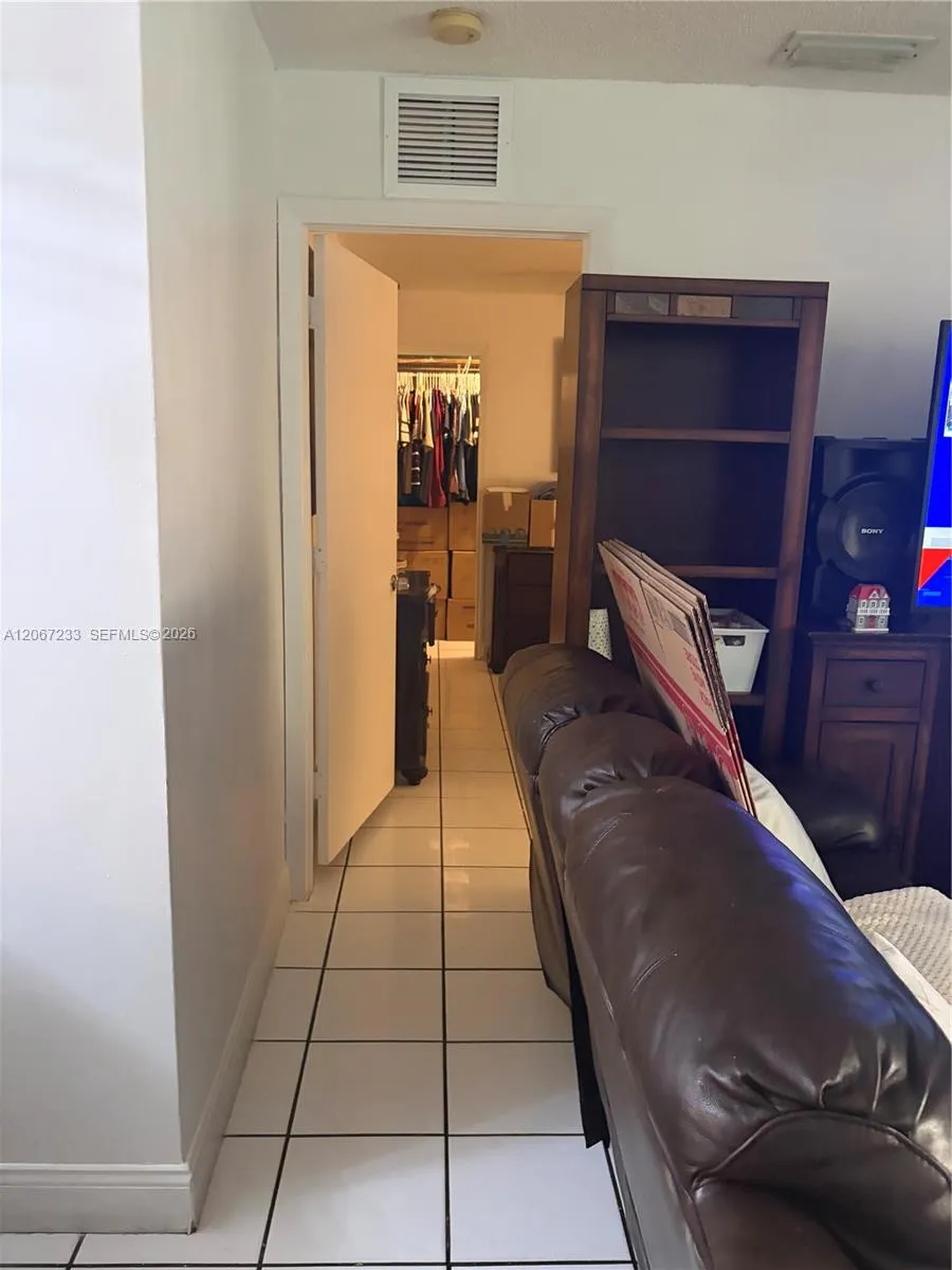 8851 119 ST #5222 Hialeah Gardens, FL 33018