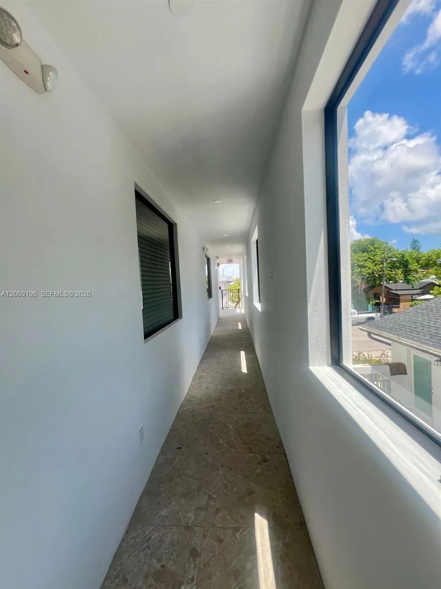 1860 NW 19th St #201 Miami, FL 33125