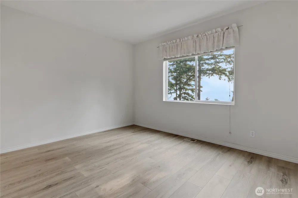 6735 Montevista Drive SE Auburn, WA 98092