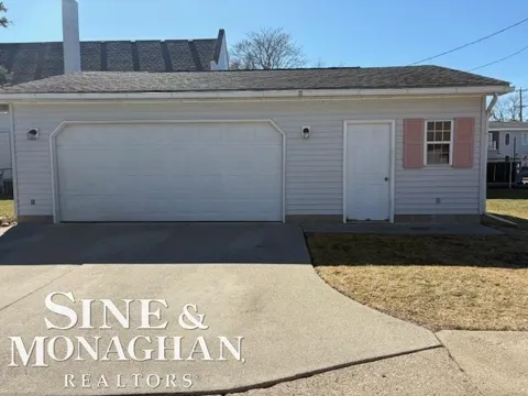 1609 Saint Clair River Drive