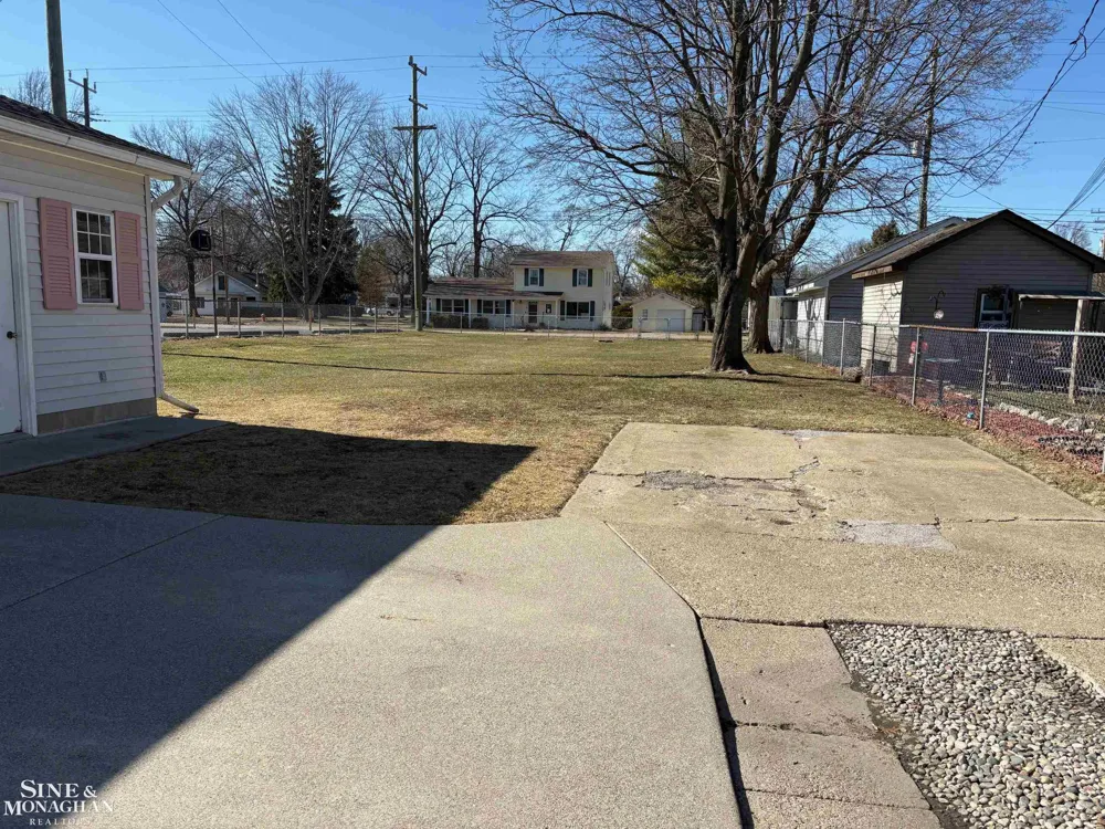 1609 Saint Clair River Drive Algonac City, MI 48001