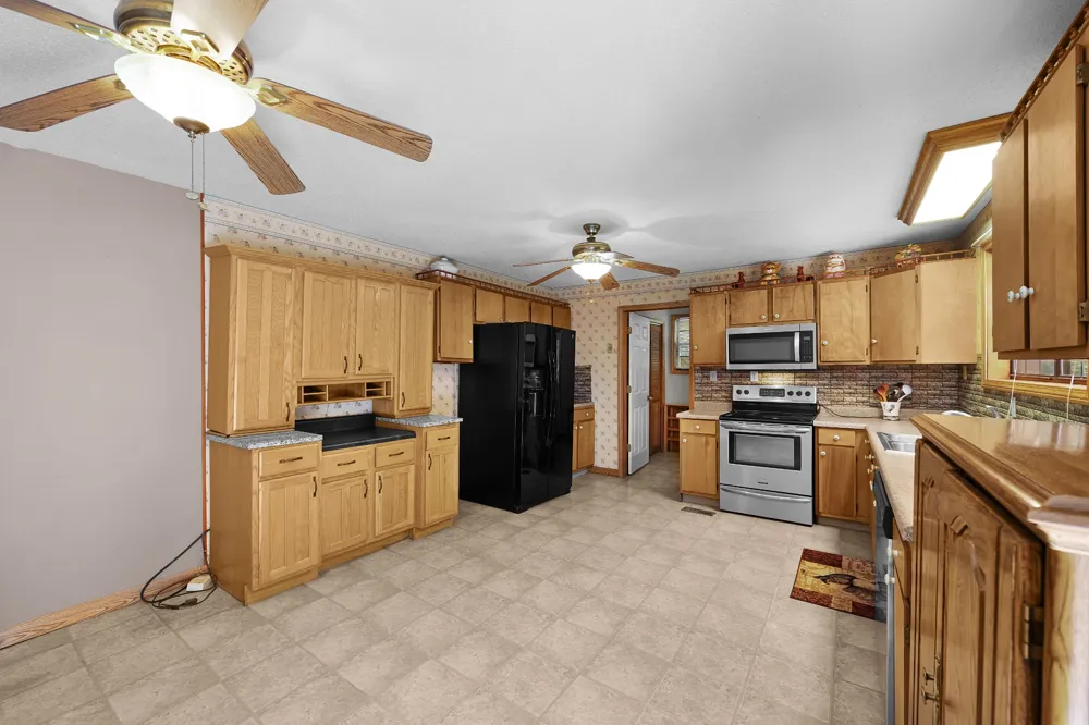 875 New Friendship Rd Buena Vista, TN 38318