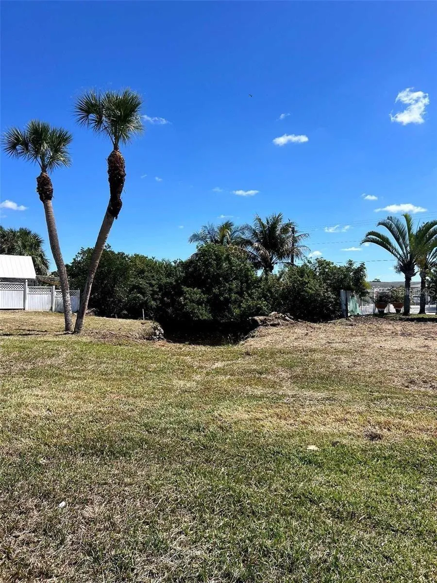 ROSE STREET Venice, FL 34293