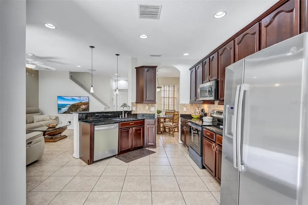 14511 MIRABELLE VISTA CIRCLE Tampa, FL 33626