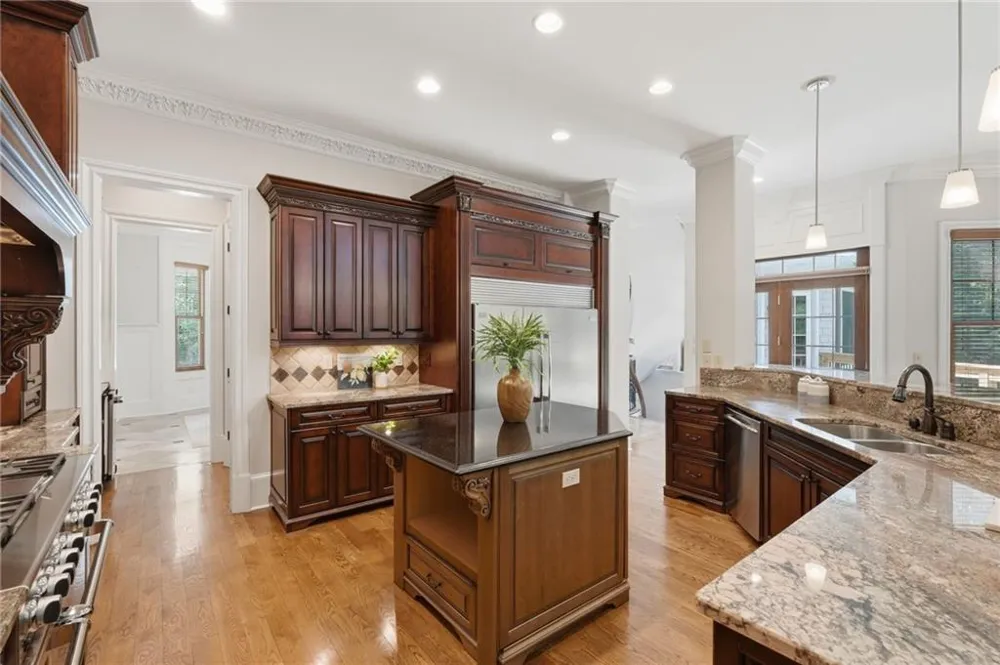 112 Overlook Circle Dawsonville, GA 30534