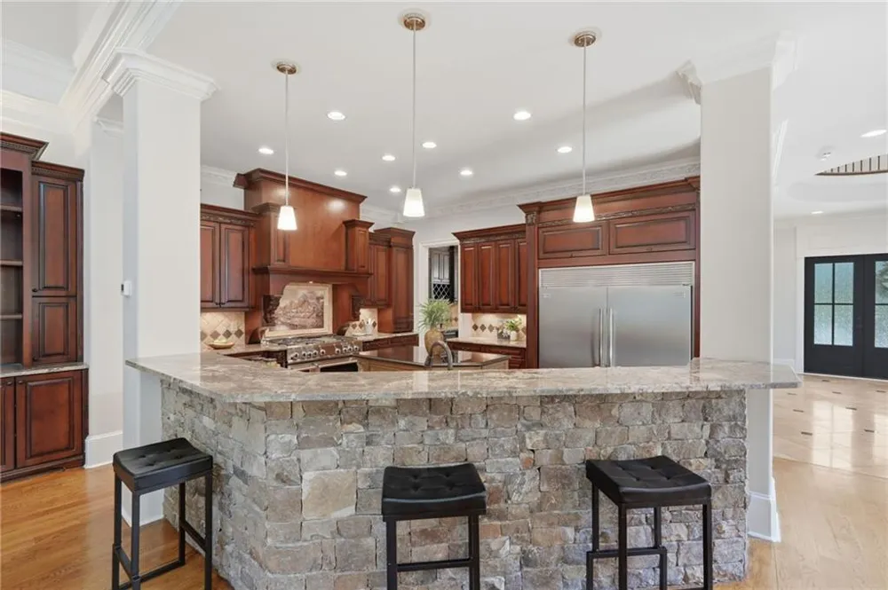 112 Overlook Circle Dawsonville, GA 30534
