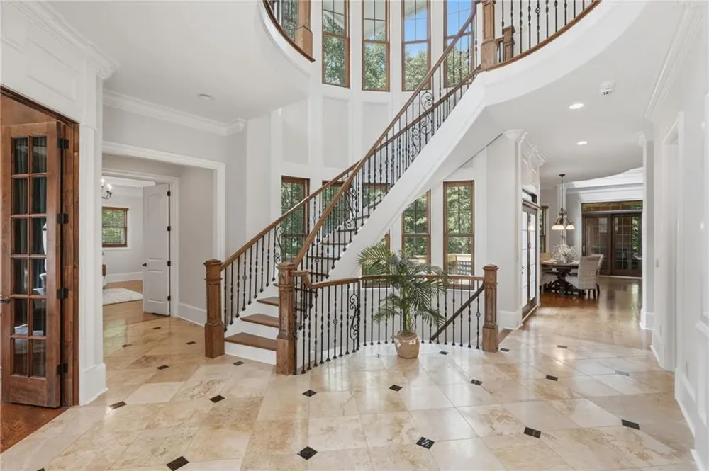 112 Overlook Circle Dawsonville, GA 30534