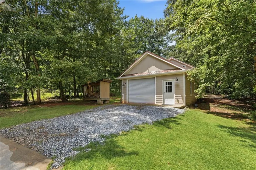 112 Overlook Circle Dawsonville, GA 30534