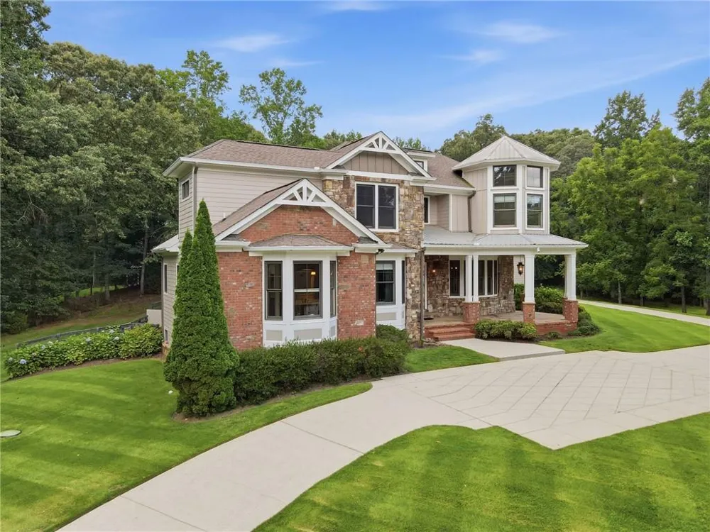 112 Overlook Circle Dawsonville, GA 30534