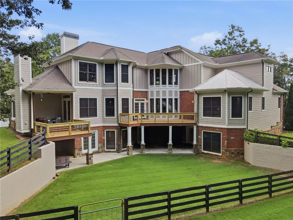 112 Overlook Circle Dawsonville, GA 30534