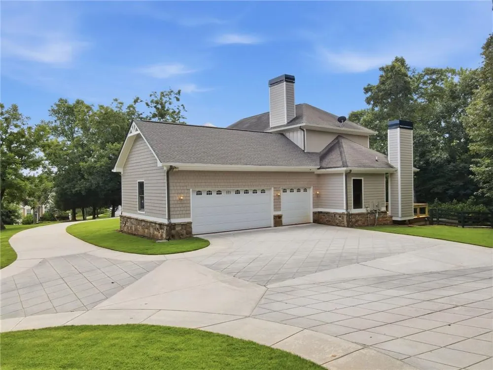 112 Overlook Circle Dawsonville, GA 30534